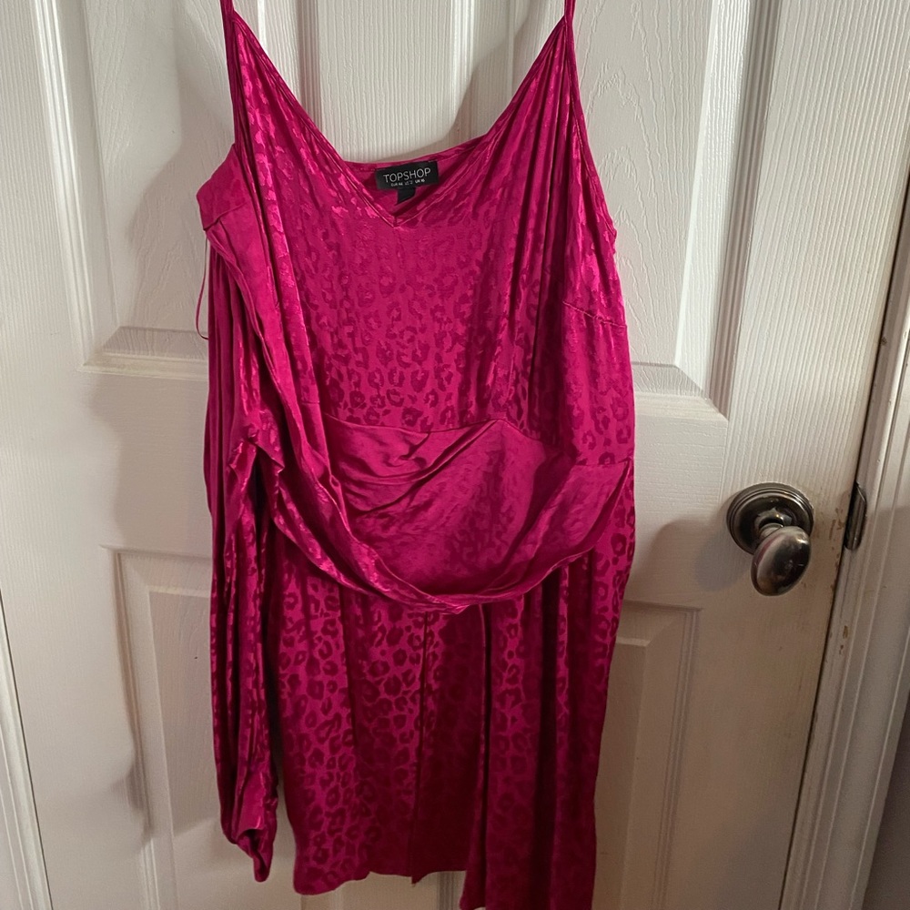 TOPSHOP One-Shoulder Drop Jacquard Dress - Picture 6 of 8